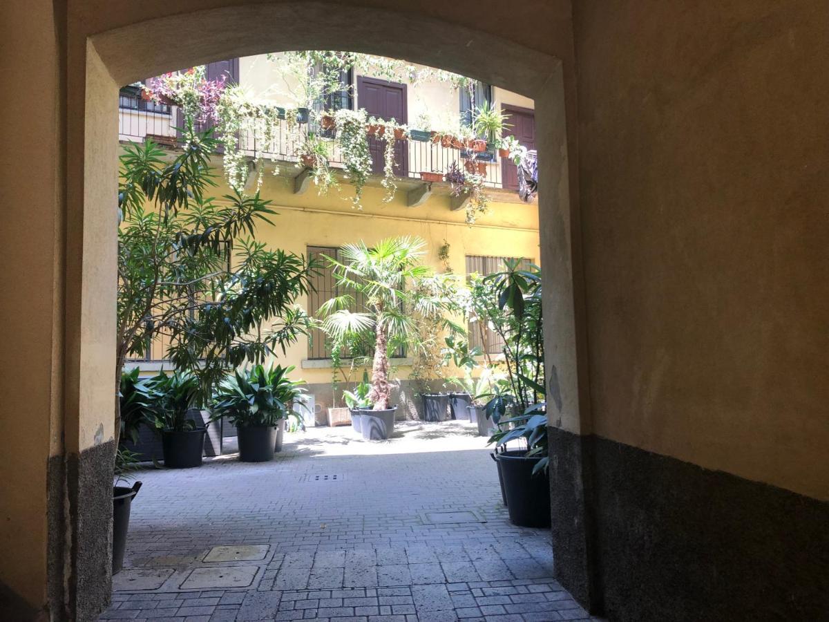 Il Tetto Fiorito Dell'Isola Apartment Milan Luaran gambar