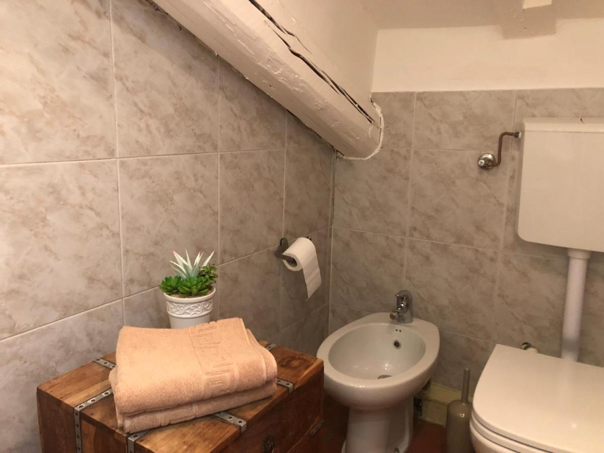 Il Tetto Fiorito Dell'Isola Apartment Milan Luaran gambar